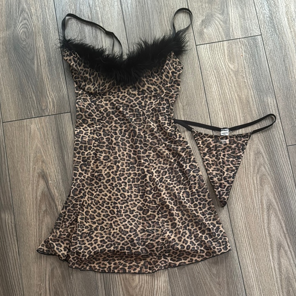 Vintage Black Leopard Print Lingerie Set with Black Trim